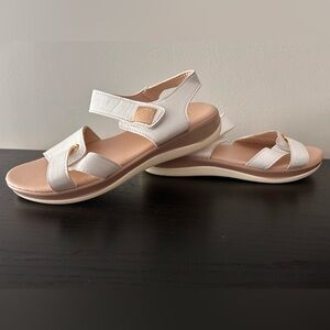 Sandals . Size: 36 (23cm)